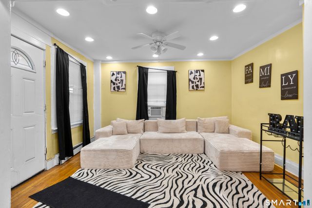 8 West Read Street, New Haven, CT 06511