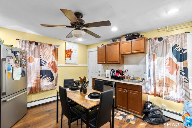 8 West Read Street, New Haven, CT 06511