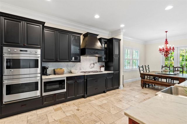 4911 W MELROSE AVENUE S, Tampa, FL 33629