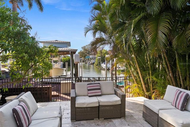 4911 W MELROSE AVENUE S, Tampa, FL 33629