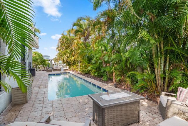 4911 W MELROSE AVENUE S, Tampa, FL 33629