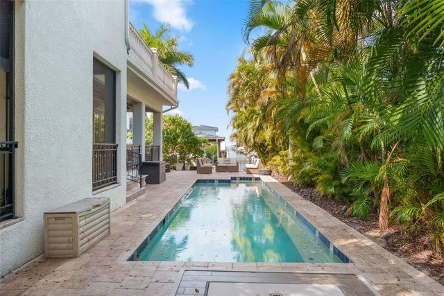 4911 W MELROSE AVENUE S, Tampa, FL 33629