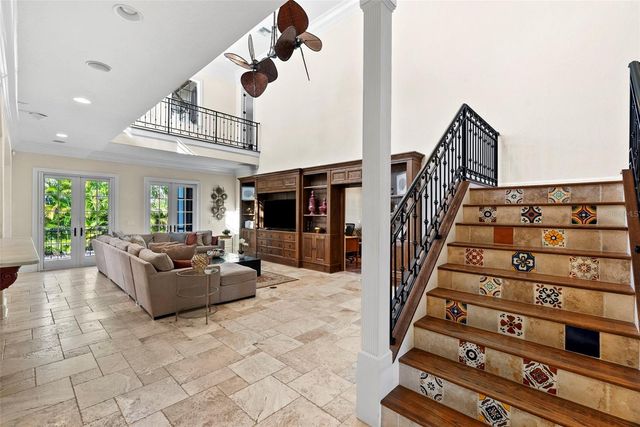 4911 W MELROSE AVENUE S, Tampa, FL 33629