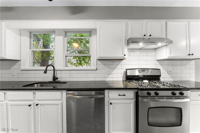 3356 Euclid Heights Boulevard, Cleveland Heights, OH 44118