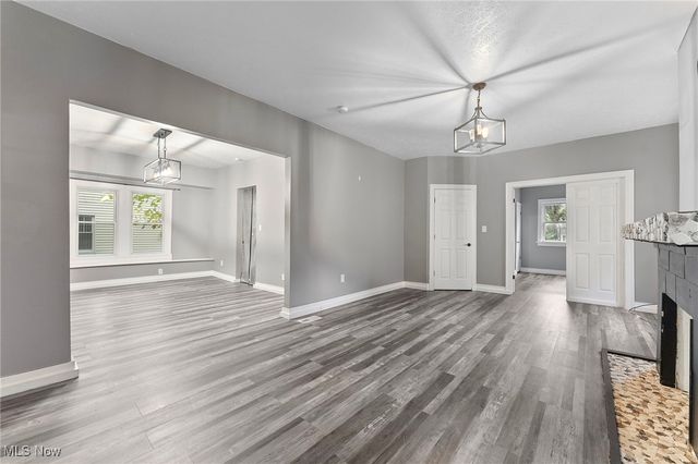 3356 Euclid Heights Boulevard, Cleveland Heights, OH 44118