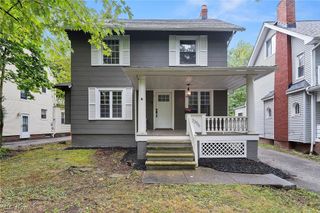 3356 Euclid Heights Boulevard, Cleveland Heights, OH 44118