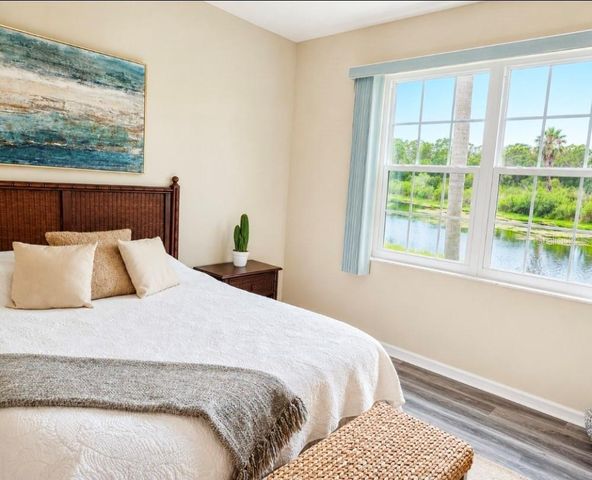 8360 WINGATE DRIVE 811, Sarasota, FL 34238