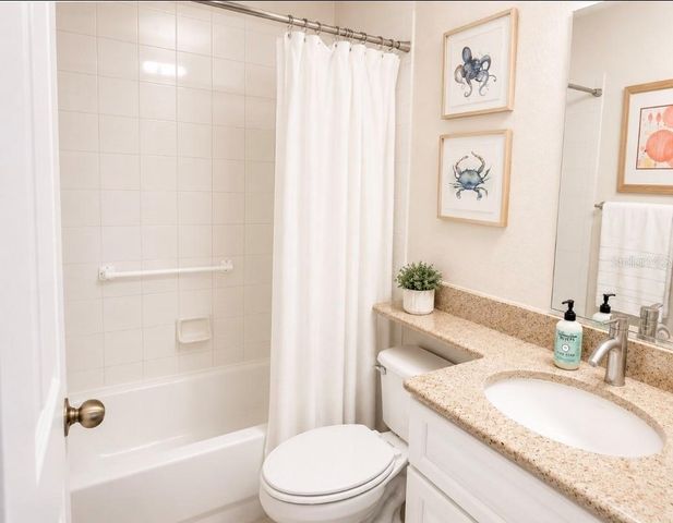 8360 WINGATE DRIVE 811, Sarasota, FL 34238