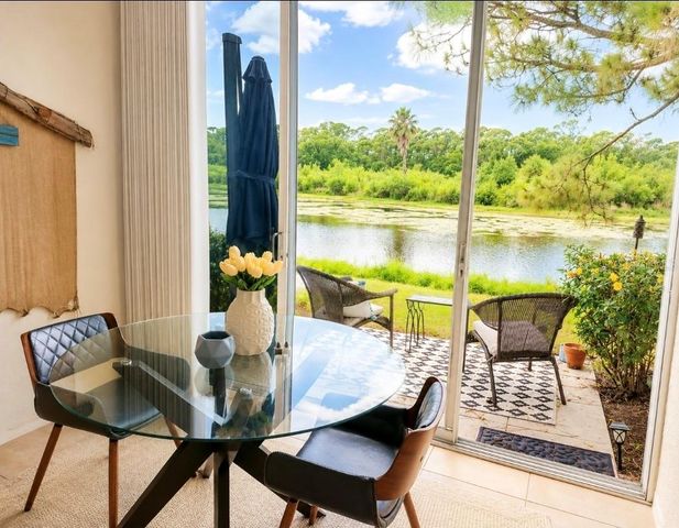 8360 WINGATE DRIVE 811, Sarasota, FL 34238