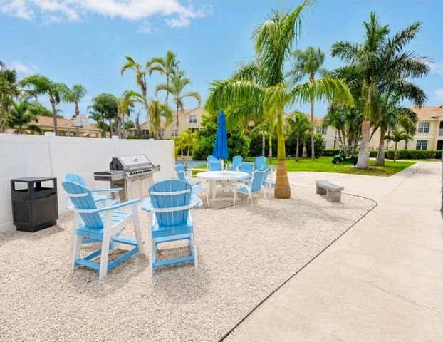 8360 WINGATE DRIVE 811, Sarasota, FL 34238