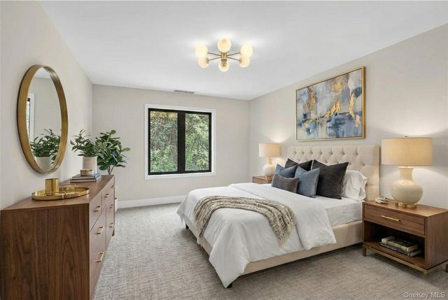 1 Warwick Isle Boulevard, Pine Island, NY 10969