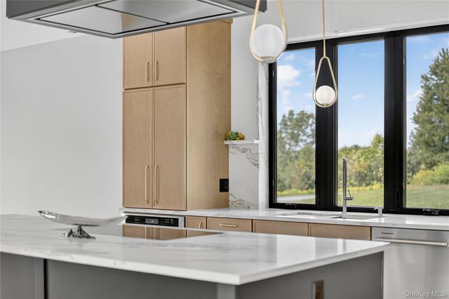 1 Warwick Isle Boulevard, Pine Island, NY 10969