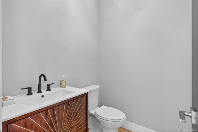 1 Warwick Isle Boulevard, Pine Island, NY 10969