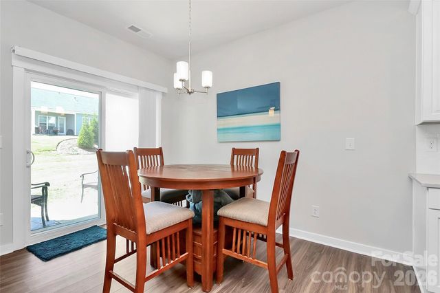 9521 Munsing Drive, Charlotte, NC 28269