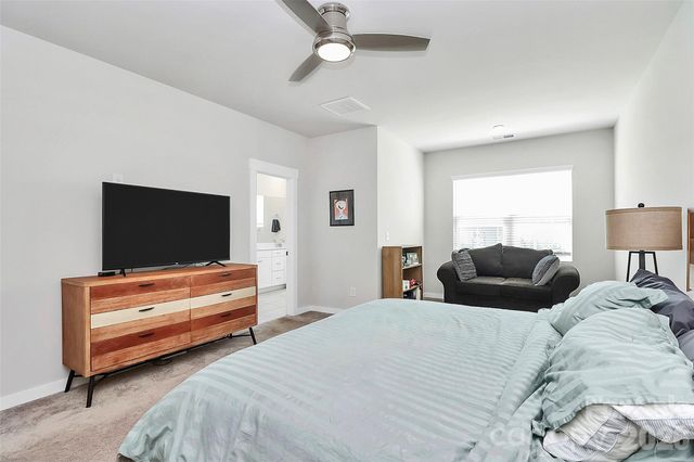 9521 Munsing Drive, Charlotte, NC 28269