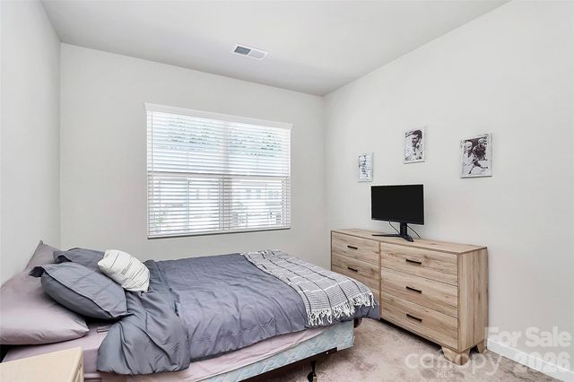 9521 Munsing Drive, Charlotte, NC 28269