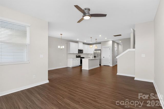 9521 Munsing Drive, Charlotte, NC 28269