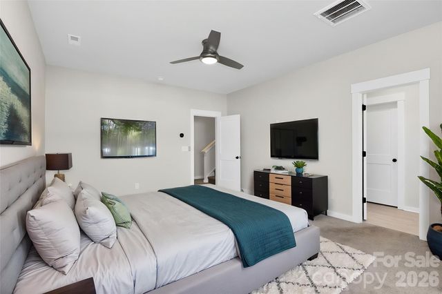 9521 Munsing Drive, Charlotte, NC 28269