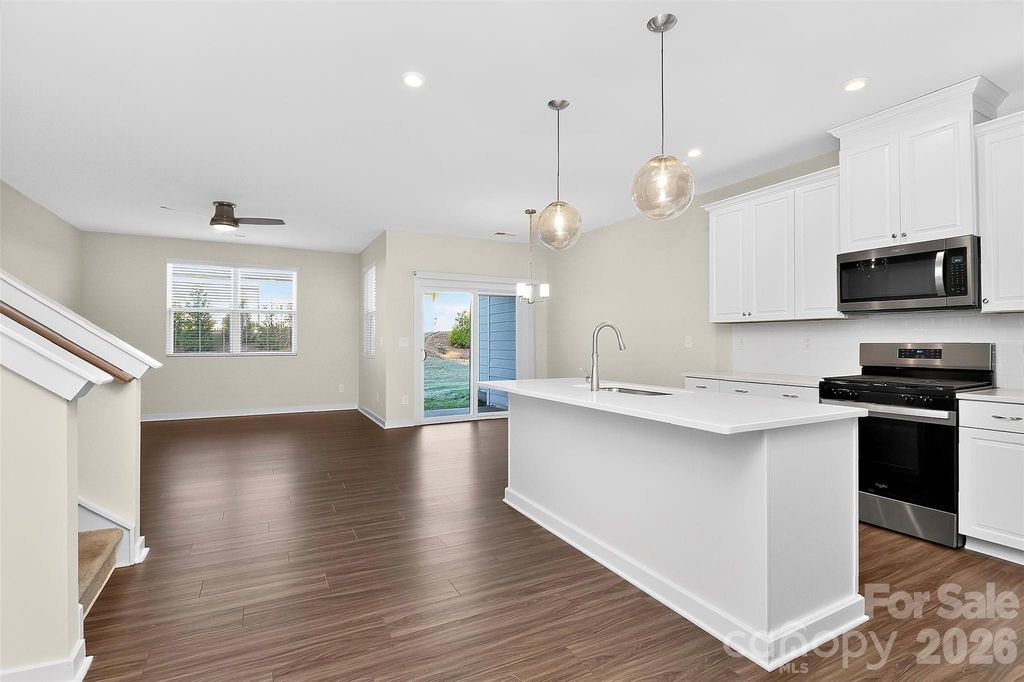 9521 Munsing Drive, Charlotte, NC 28269