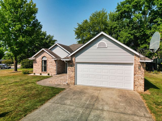 4905 GLENCAIRN DR, Columbia, MO 65203
