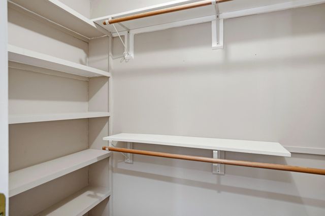 4905 GLENCAIRN DR, Columbia, MO 65203