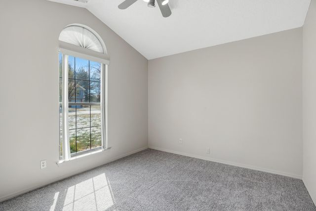 4905 GLENCAIRN DR, Columbia, MO 65203