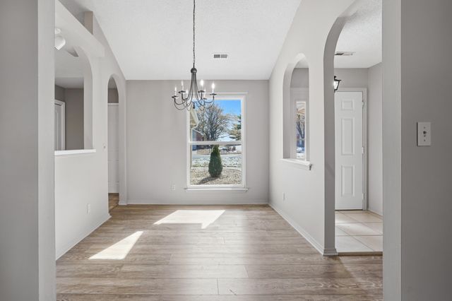 4905 GLENCAIRN DR, Columbia, MO 65203