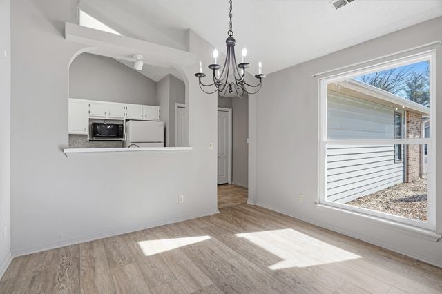 4905 GLENCAIRN DR, Columbia, MO 65203