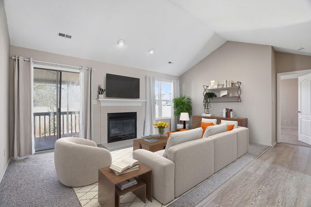 4905 GLENCAIRN DR, Columbia, MO 65203