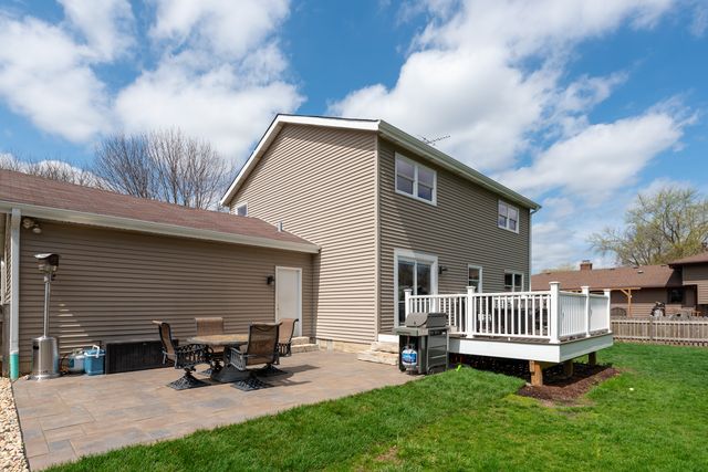 1285 N Lyle Avenue, Elgin, IL 60123