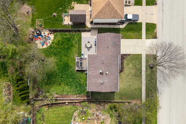 1285 N Lyle Avenue, Elgin, IL 60123