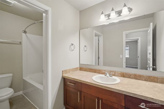 14403 Lockwood Lane SE, Yelm, WA 98597