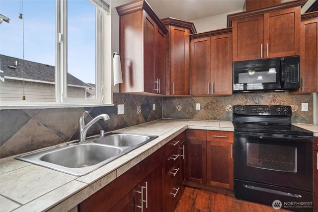 14403 Lockwood Lane SE, Yelm, WA 98597