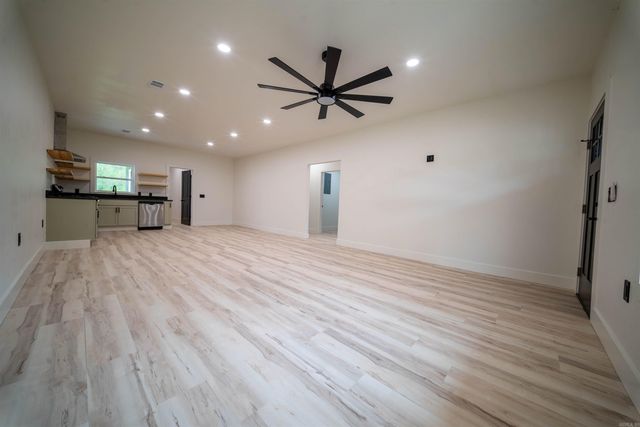 475 Hawkins, Camden, AR 71701