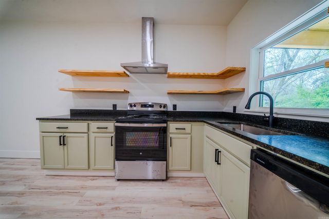 475 Hawkins, Camden, AR 71701