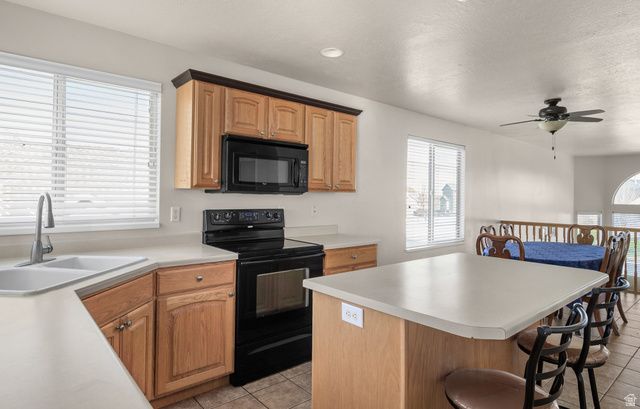 4641 W 5675 S, Hooper, UT 84315
