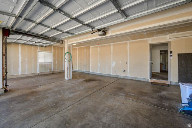4641 W 5675 S, Hooper, UT 84315