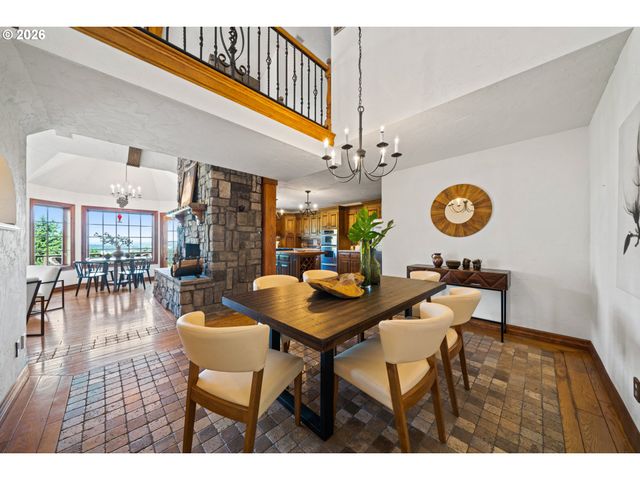 1777 SKYLAND Dr, Lake Oswego, OR 97034