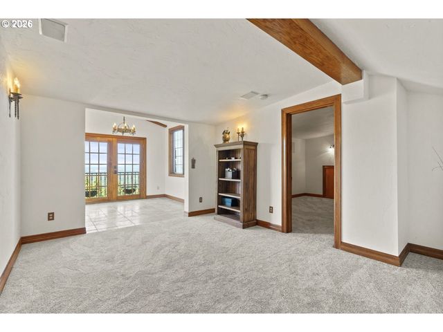1777 SKYLAND Dr, Lake Oswego, OR 97034