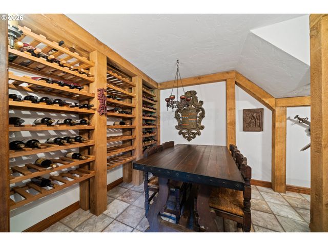 1777 SKYLAND Dr, Lake Oswego, OR 97034