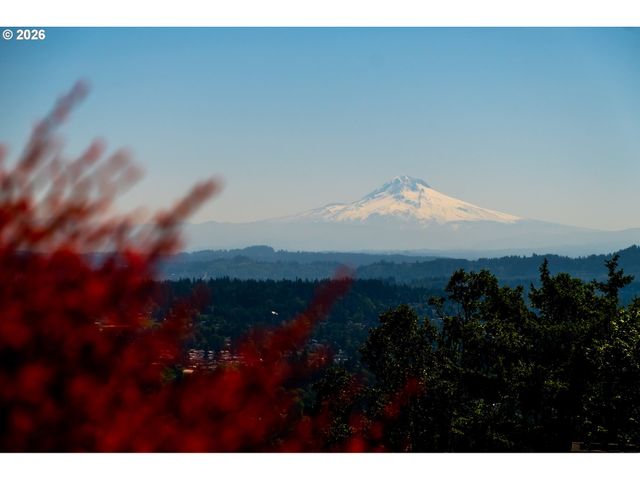 1777 SKYLAND Dr, Lake Oswego, OR 97034