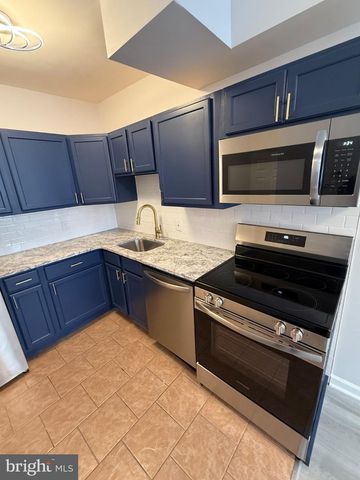 1920 N DARIEN ST, Philadelphia, PA 19122