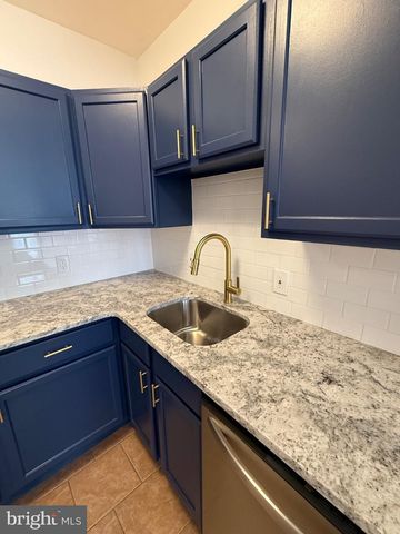 1920 N DARIEN ST, Philadelphia, PA 19122