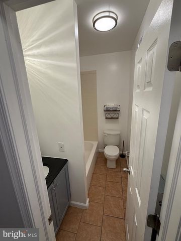 1920 N DARIEN ST, Philadelphia, PA 19122
