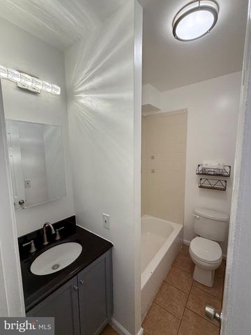 1920 N DARIEN ST, Philadelphia, PA 19122