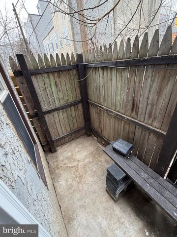 1920 N DARIEN ST, Philadelphia, PA 19122