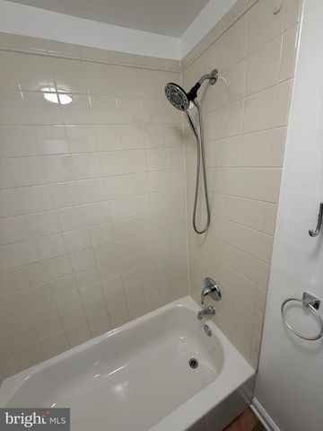 1920 N DARIEN ST, Philadelphia, PA 19122