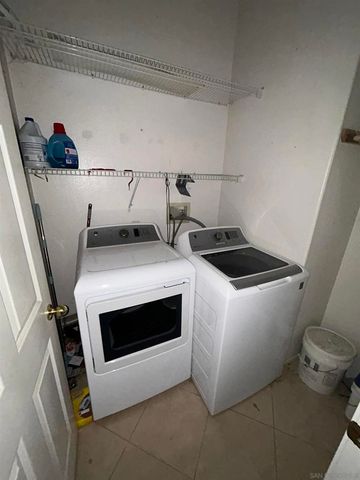 505 Portico Dr, Oceanside, CA 92058