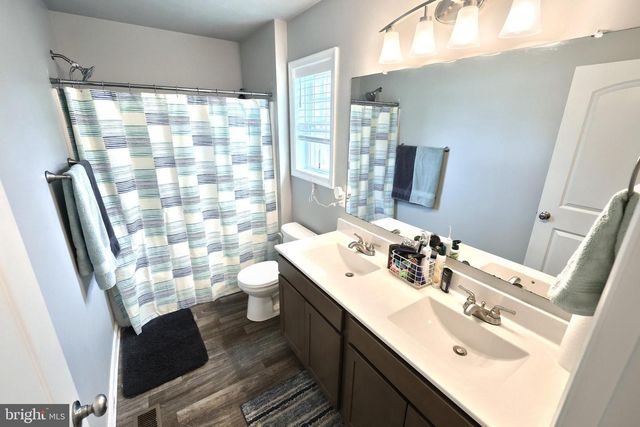 141 OXFORD BLVD, New Oxford, PA 17350