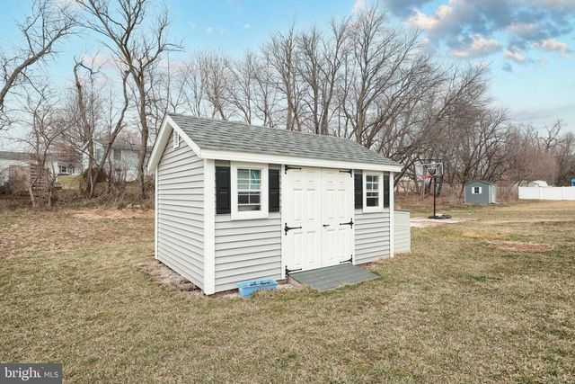 141 OXFORD BLVD, New Oxford, PA 17350